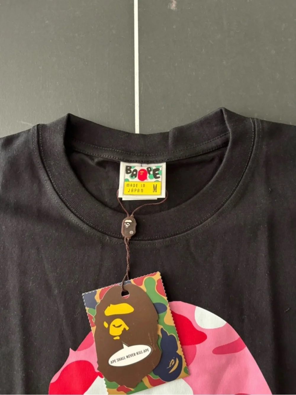 Pink bape tee (medium)
